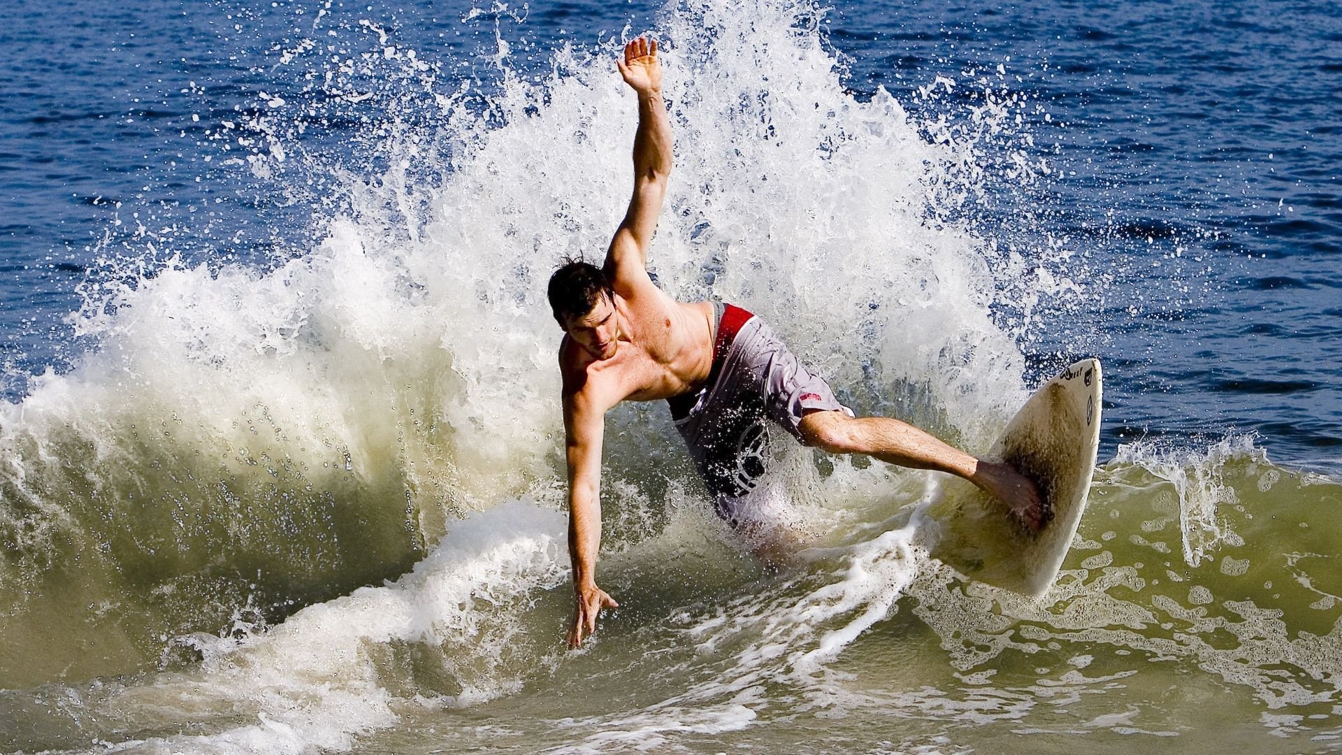 未来联盟：虚拟甚至增强现实带来的新观赛体验，未来联盟第一中锋